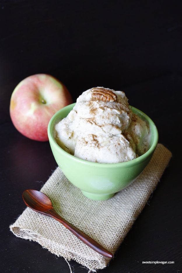 Apple Pie Ice Cream (raw, low-fat)