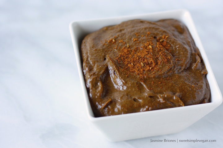 1Healthy Chocolate Dessert Hummus